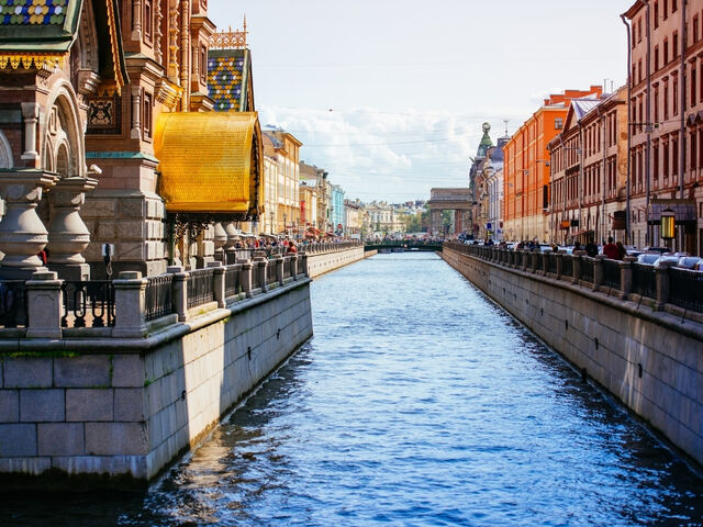 KRAL & KRALİÇE: ST. PETERSBURG & MOSKOVA PC 2026 (LED-VKO)