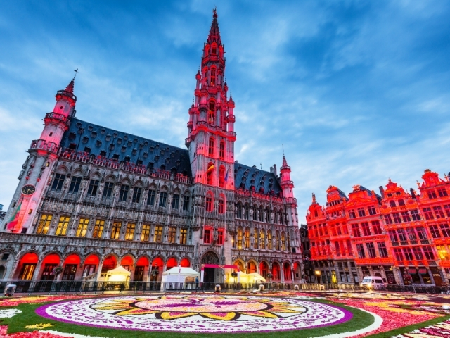 ADANA’DAN MEGA BENELÜX & PARİS & COLMAR & KÖLN SunExpress Havayolları ile 6 gece