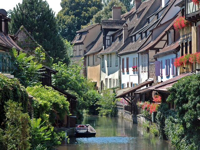 Görkemli Rüya Üçgeni İsviçre – Fransa – Almanya 2025 Sonbahar – Kış Dönemi Türk Hava Yolları ile 4 Gece 