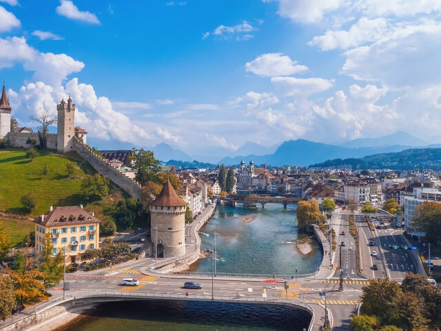 Görkemli Rüya Üçgeni İsviçre – Fransa – Almanya 2025 Sonbahar – Kış Dönemi Türk Hava Yolları ile 4 Gece 