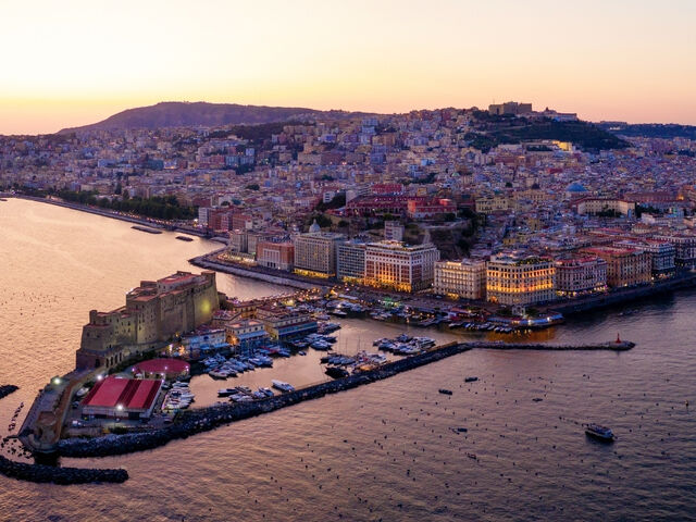 İzmir’den Direkt Hareket  Görkemli Büyük İtalya Yılbaşı Özel SunExpress Hava Yolları ile 7 Gece
