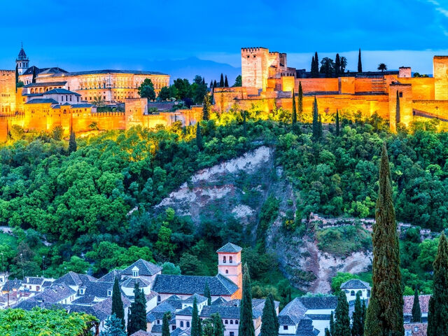 İzmir’den Direkt Hareket Görkemli İspanya ve Endülüs Şehirleri SunExpress Hava Yolları ile 7 Gece
