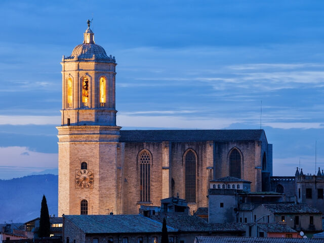 Görkemli İspanya ve Endülüs Şehirleri Yılbaşı Özel Türk Hava Yolları ile 7 Gece