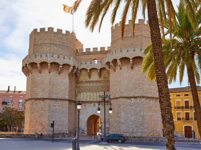 Görkemli İspanya ve Endülüs Şehirleri Yılbaşı Özel Türk Hava Yolları ile 7 Gece